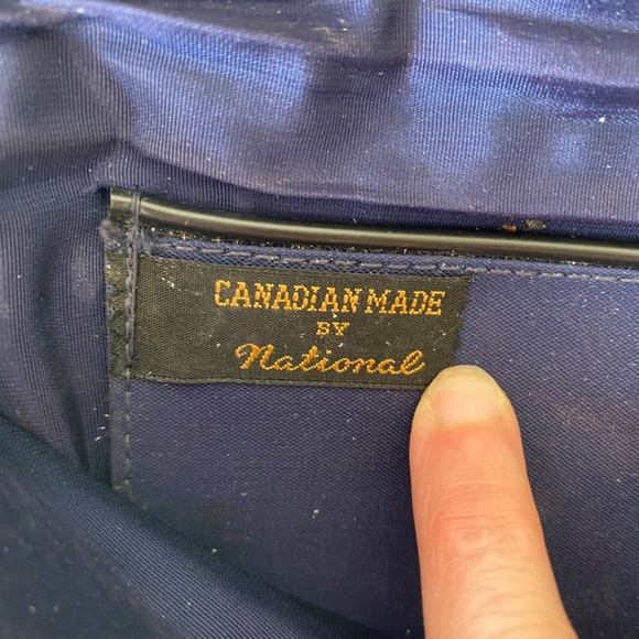 Vintage NATIONAL Canadian Made Evening Clutch - Picture 5 of 6